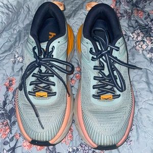 Women’s Hokas Bondi 7